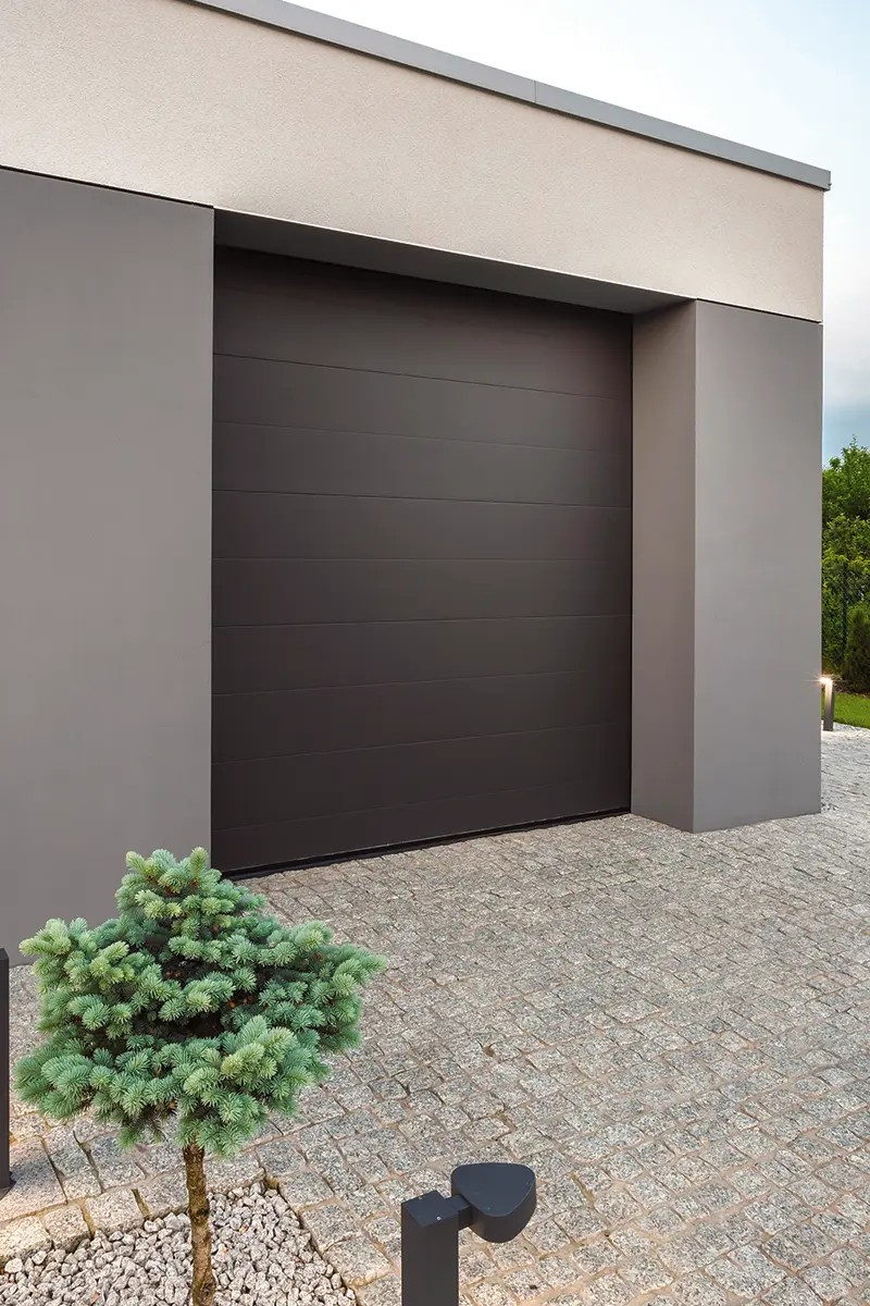 Portes de garage sur-mesure : basculantes, enroulables et sectionnelles