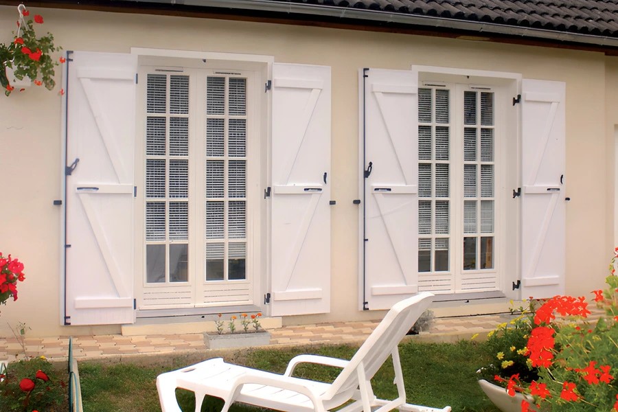 Volets battants PVC